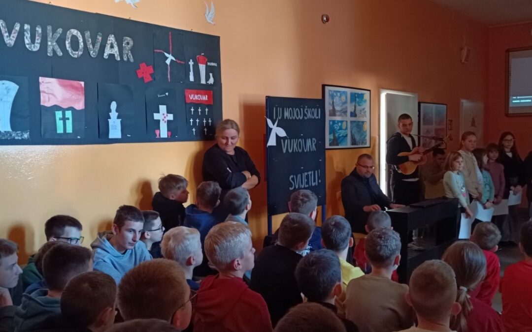 I U MOJOJ ŠKOLI VUKOVAR SVIJETLI…